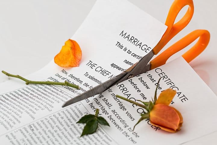 DISMINUYEN LOS DIVORCIOS Y LAS SEPARACIONES, PERO AUMENTAN LAS MODIFICACIONES DE MEDIDAS