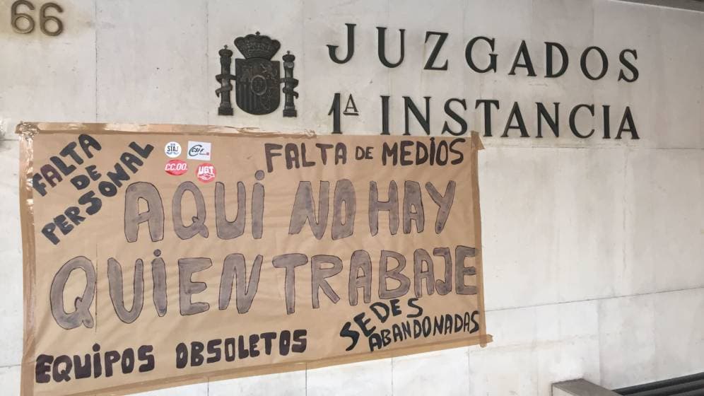 HUELGA MAYORITARIA DE JUECES Y FISCALES